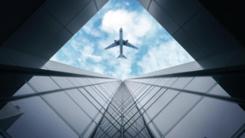 华尔街“秃鹫”围猎瑜伽巨头：埃利奥特斥资1